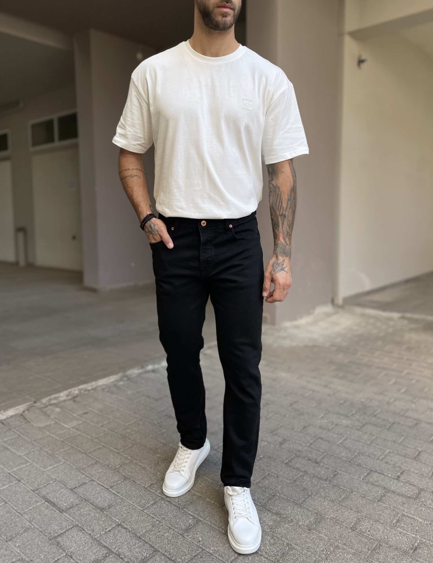 Ανδρικό μαύρο πεντάτσεπο τζιν παντελόνι ίσιο με κουμπιά 3LN2023 φωτογραφία